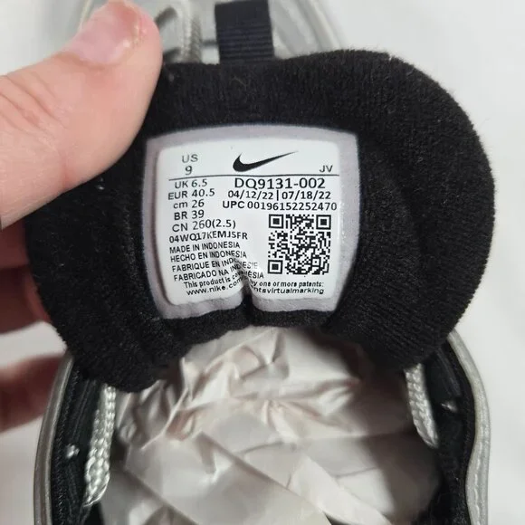 Nike Air Max 97 OG‎ Silver Bullet 2022 Metallic Sneakers Women's 9 - Picture 7 of 8